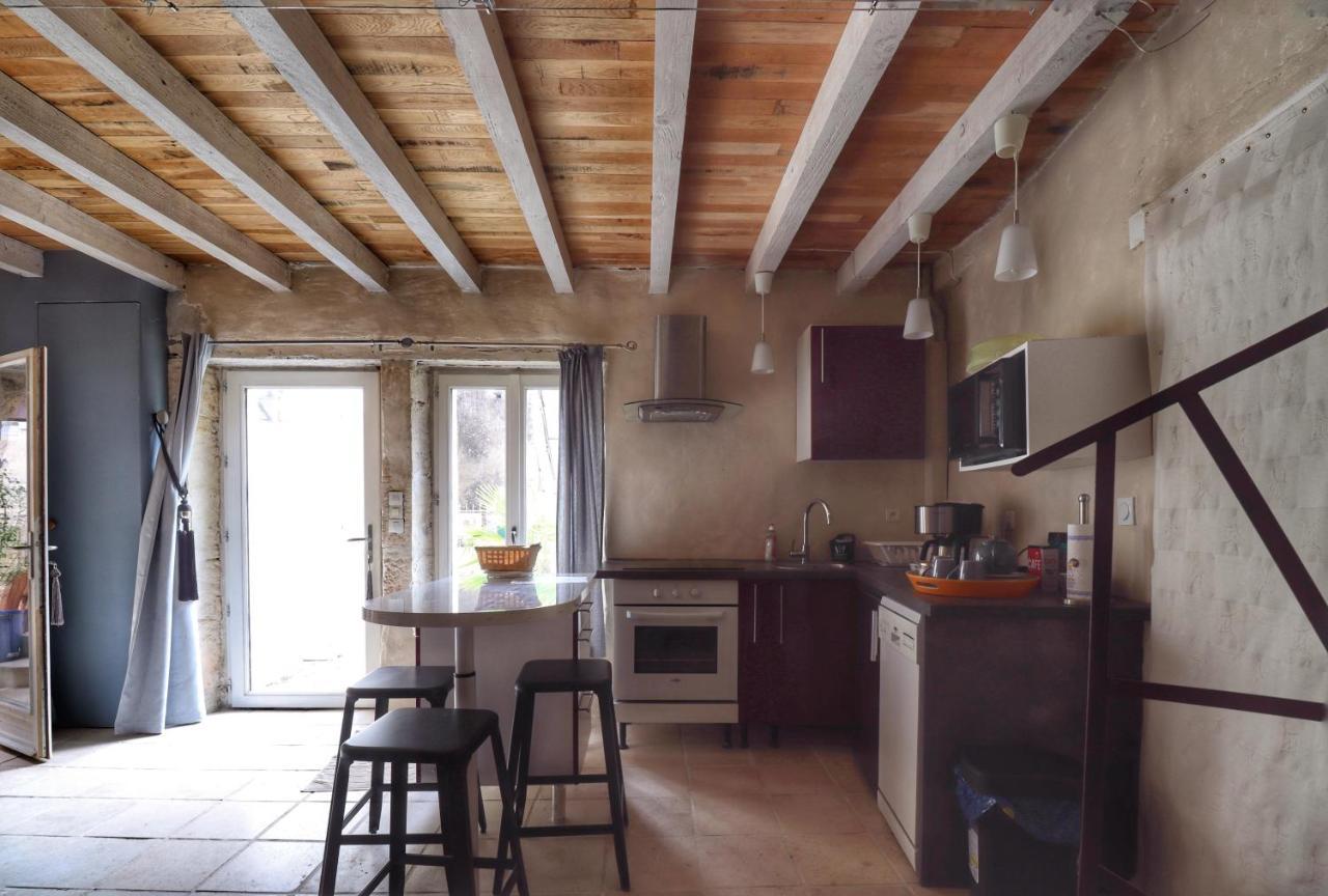 Troglodyte Loft 2 Apartment Thore-la-Rochette Bagian luar foto